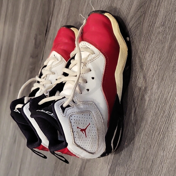 Jordan B'loyal boys basketball shoes size 13C - Picture 4 of 7